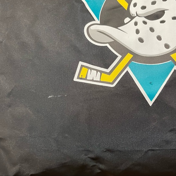 VINTAGE MIGHTY DUCKS DUFFLE BAG - Picture 4 of 9